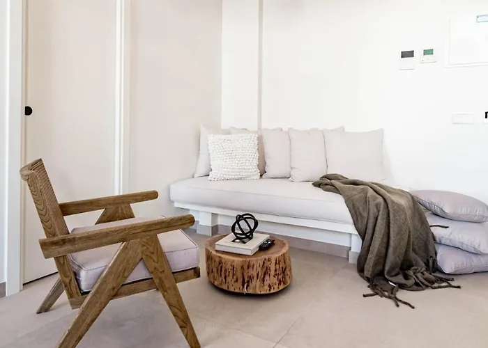 Seaclub By Roomservices 에스테포나