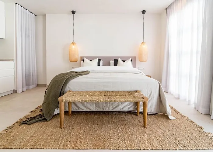 Seaclub By Roomservices *