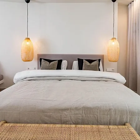 A7- Seaclub By Roomservices Daire