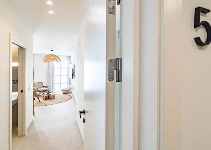 شقة Seaclub By Roomservices إِستيبونا