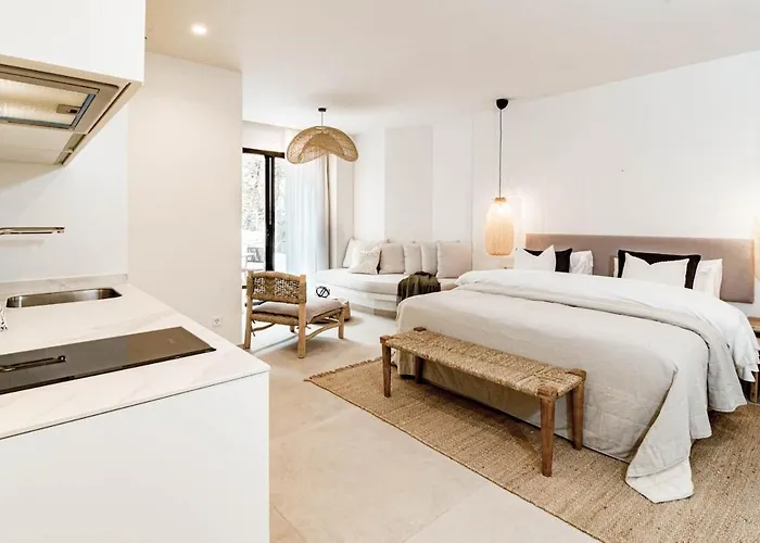 Seaclub By Roomservices شقة إِستيبونا